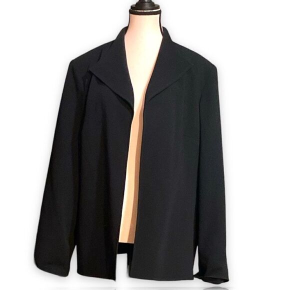 $10$ add on Louben WOMEN- BLACK OPEN FRONT OVERSIZED BLAZER. - Picture 2 of 9
